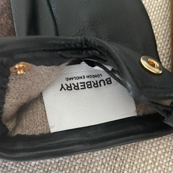 BURBERRY Checked Paneled Wool Gloves with Leather Trim - Size 7.5 - Picture 9 of 15